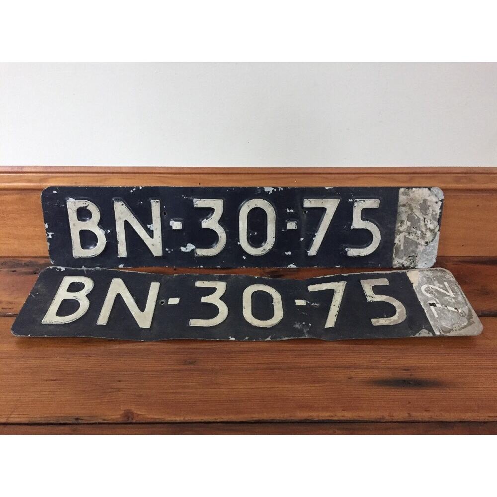 Pair Vtg Matched 1972 International German UK European Navy Blue License Plates